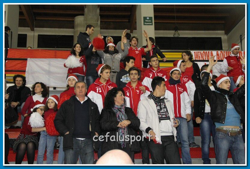 121223 Aquila 057_tn.jpg